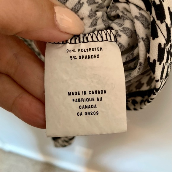 Cleo black and white houndstooth pattern blouse (XXL) - Picture 3 of 3